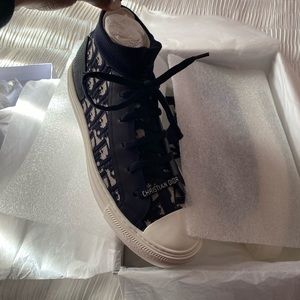 Dior Walk’N’Dior Sneakers